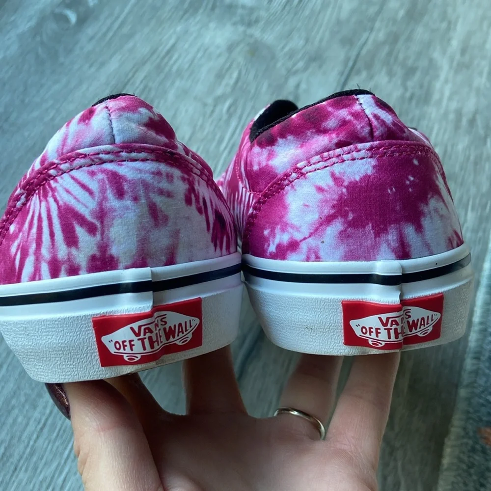 Blokecore Vans sneaker old skool lace up tie dye shoe magenta pink white youth 6